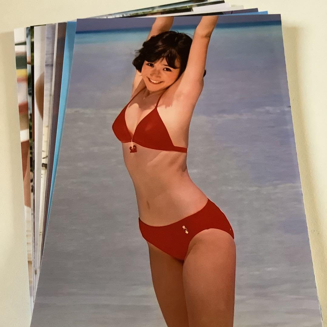 Amazon.co.jp: 1)s87) 岡田有希子 L判写真10枚set : おもちゃ