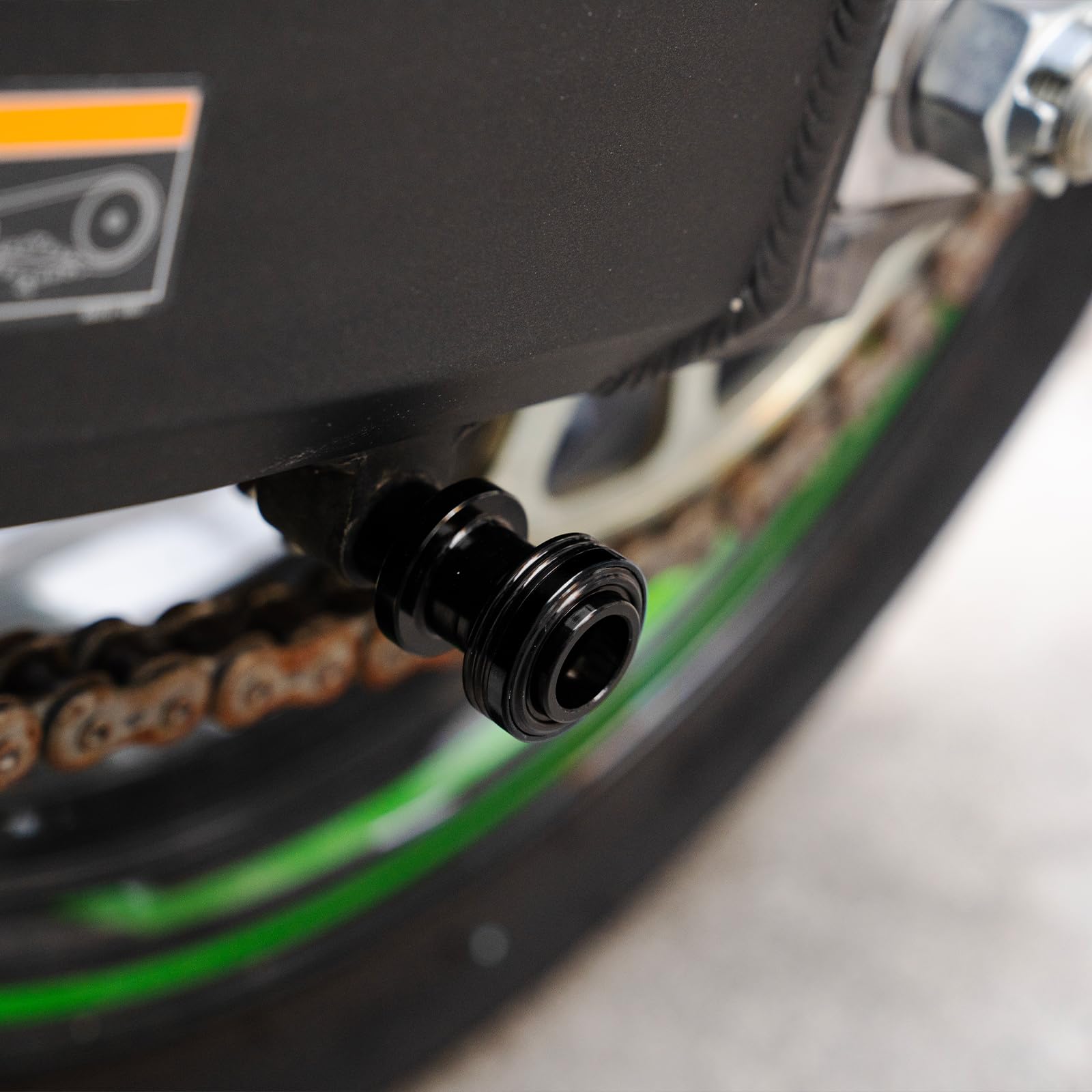 Per KAWASAKI Z900 RS SE Z500 Z650 Z800 Z1000 R SX ZX6R ZX10R NINJA 650 500 400 Moto M8 Nottolini Supporto Cursore Forcellone (Nero)