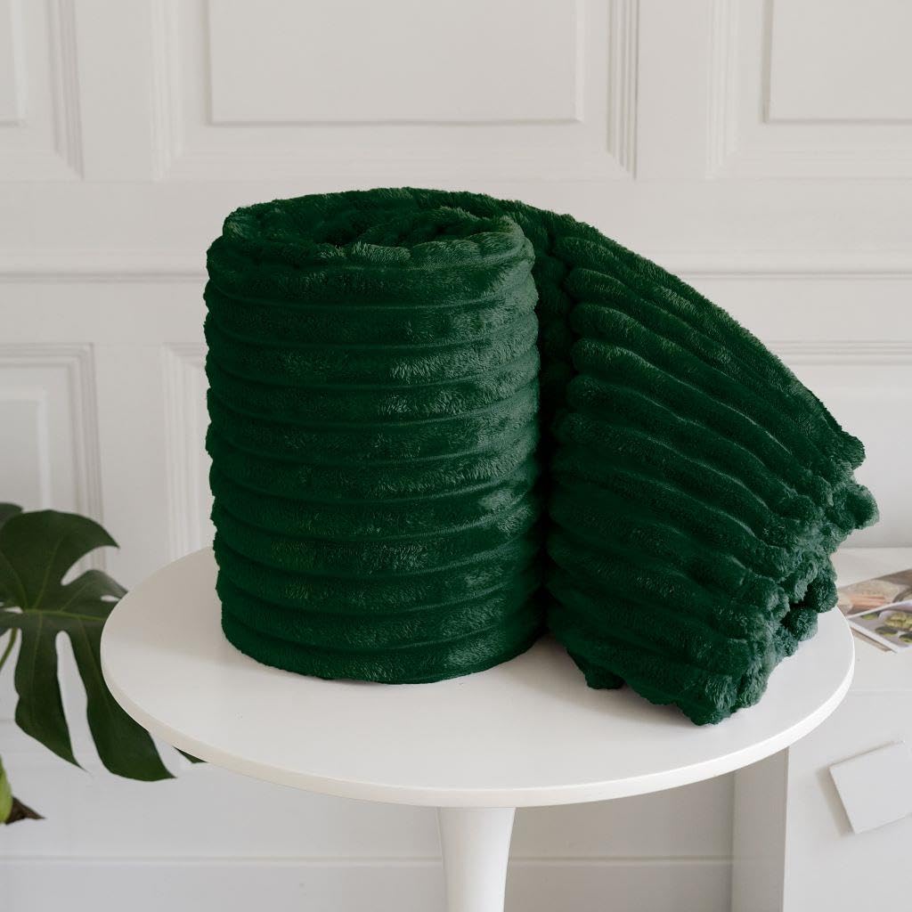 Chunky Ribbed Faux Fur Throw Blanket Emerald Green 150 x200cm