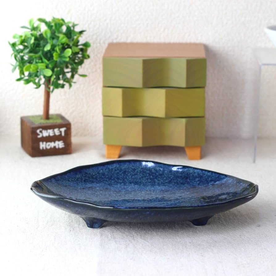 Amazon.co.jp: cerapockke 煮魚が似合う三ツ足楕円皿 22cm 窯変