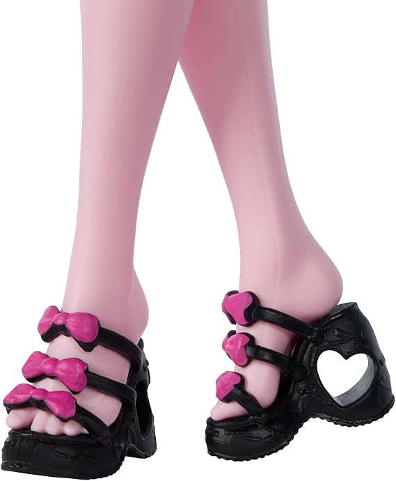 مجموعة دمى وإكسسوارات Monster High Self-Scare Secrets Draculaura مع 13 مفاجأة واقعية مثل بكرة الوجه العاملة ولوحة المزاج القابلة للتعديل JHK43