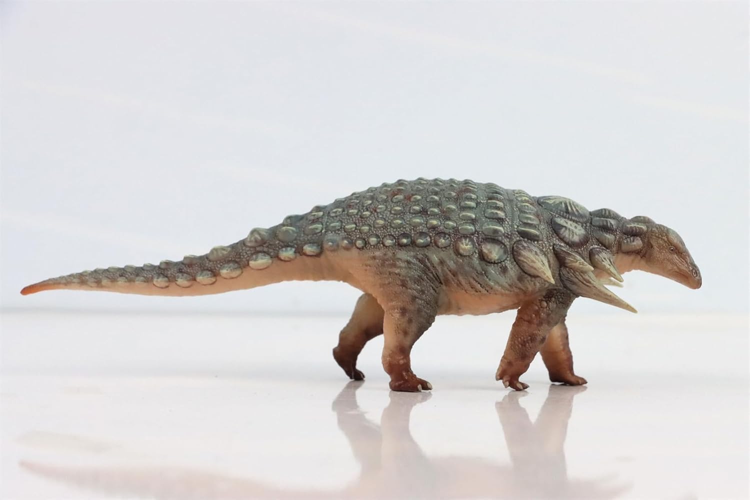 HLG 1:35 Scale Edmontonia Figure Dinosaur Collection PVC Prehistoric Animal Model Collector Simulation Decoration Gift for Adult (Blue)
