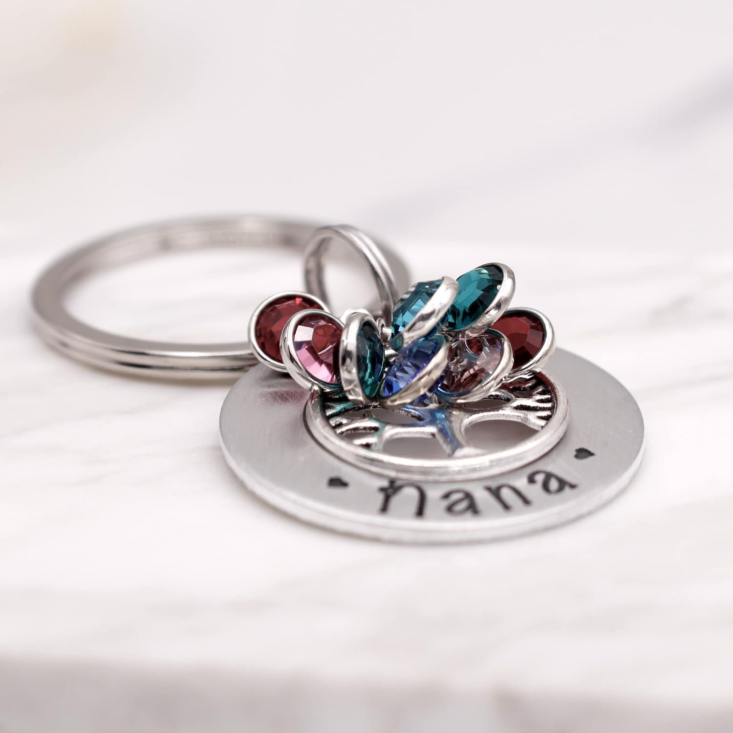 Birthstone Keychain for Mom or Grandma. Personalized Family Tree Charm Key Holder from Grandkids, Custom Keychain for New Mother Grandmother
