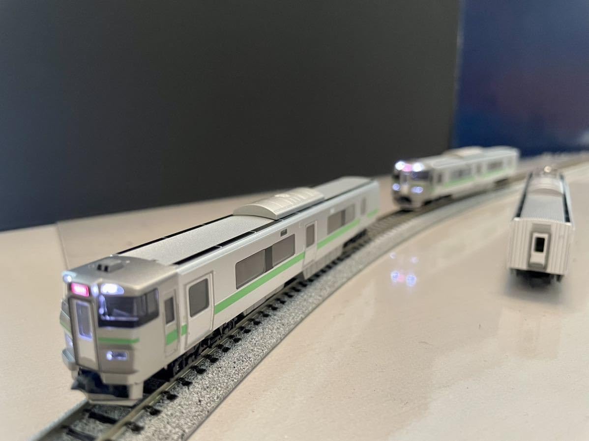 Amazon.co.jp: TOMIX 92301.JR733-3000系近郊電車 エアポート 基本3両