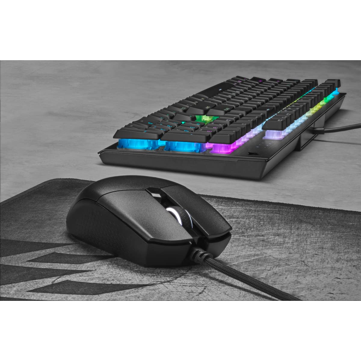 Corsair KATAR PRO XT Mouse Gaming Leggero, Forma Simmetrica, Per Una presa Claw oppure Finger, Pulsanti con Tecnologia Corsair QUICKSTRIKE, Sensore Ottico da 18.000 DPI, Nero