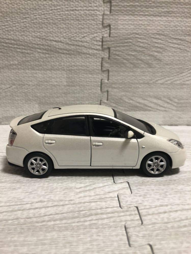 Amazon | 1/30 トヨタ プリウス PRIUS 前期 非売品 カラーサンプル