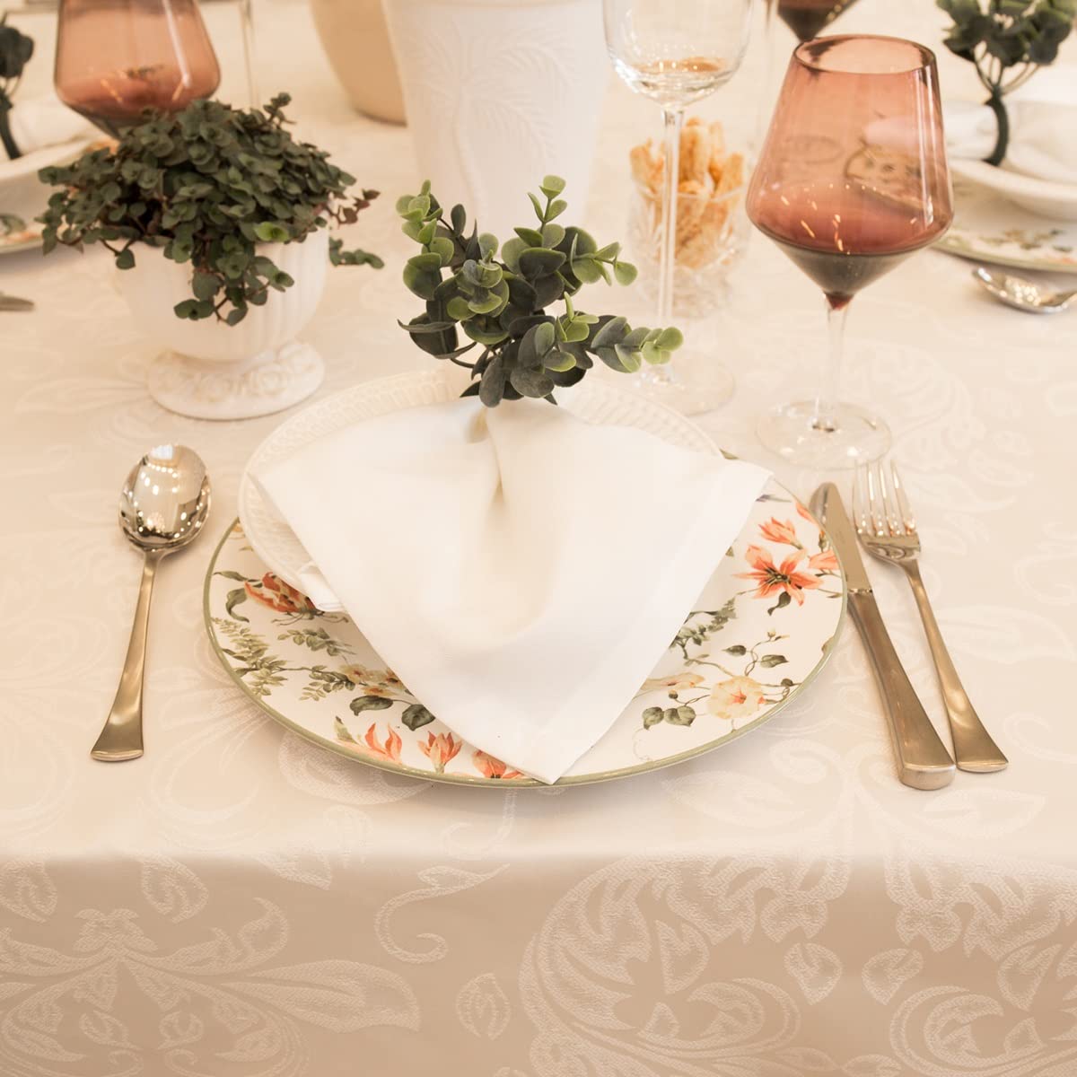 Toalha De Mesa Impermeável 10 Lugares 1,70 X 3,20m Jacquard (Medalhão Bege)