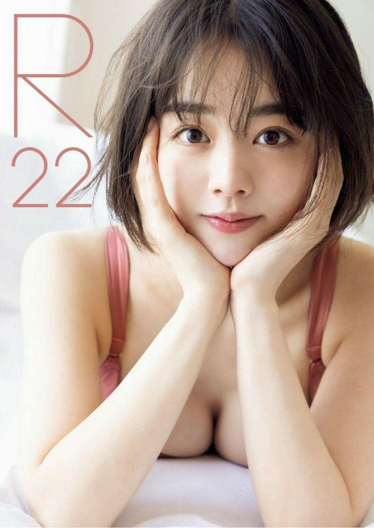 ワニブックス - R22 伊原六花 写真集 本人直筆サイン入り+特典=ポストカード同梱 匿名配送 Amazon.co.jp: 伊原六花 写真集「R22」本人直筆サイン入り＋