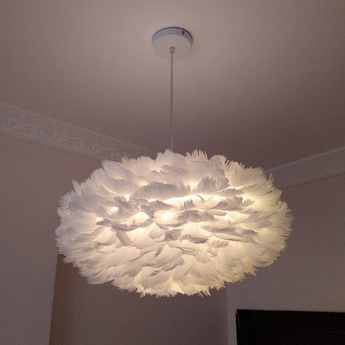 VISTANIA White Feather Ceiling Pendant Light Shade, Warm Romantic Nordic Style Oval Ceiling light for Living Room, Dining Room, Bedroom E27,S（45cm）