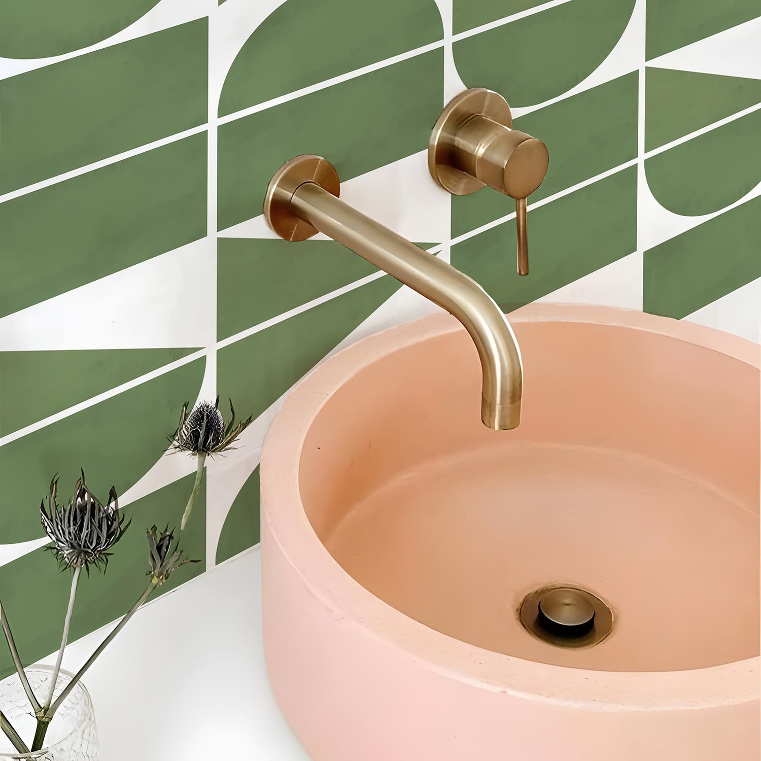 Bagno classico con doccia. effetto legno, piastrelle verde salvia, stile vintage - Ambienti
