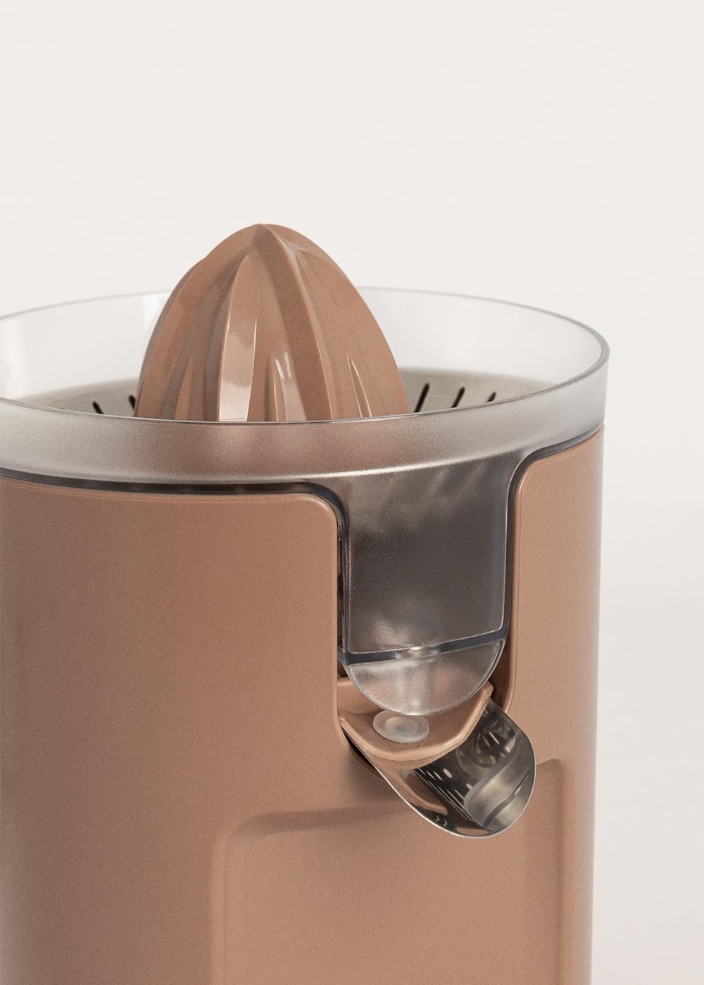 CREATE/JUICER STUDIO/Elektrische Zitruspresse in Mokka/Spritzfrei, 230ml Behälter, Fruchtfleischfilter, Tropfschutzsystem, spülmaschinenfeste Teile, 2 abnehmbare Kegel, 100W