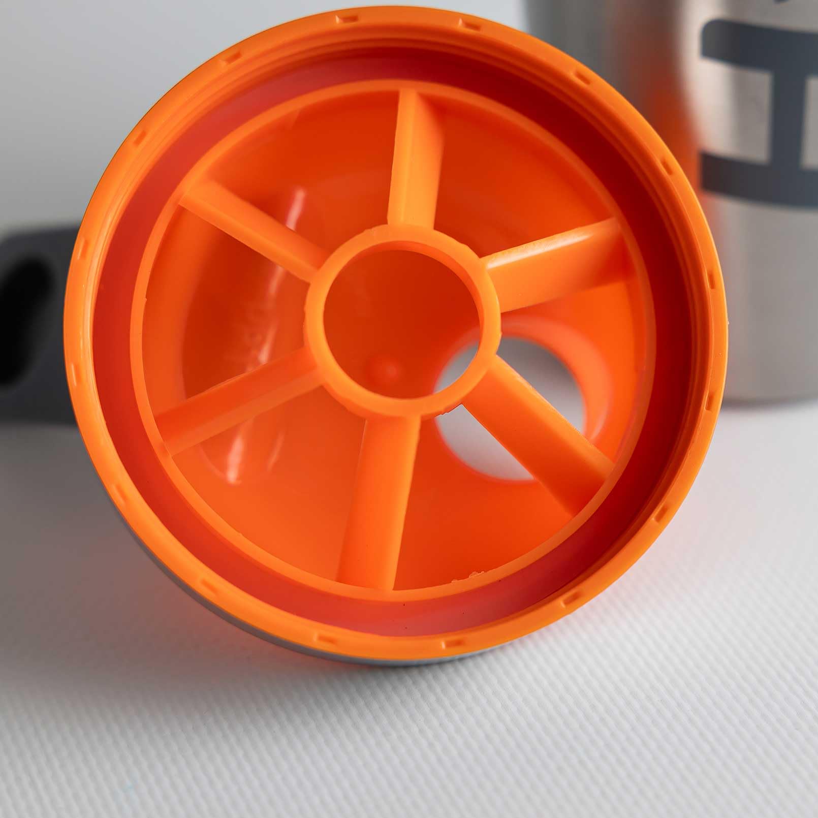 HSN Shaker We Are Nutrition! Acero Inoxidable | 739ml | Vaso Mezclador con Óptimo Sistema de Mezclado en la Tapa, Cierre Anti-Fugas | Sin Olores | Fácil Limpieza