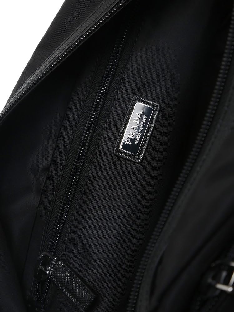Amazon | [プラダ] ロゴ ジップ トラベルポーチ ［PR2NA0292DMH