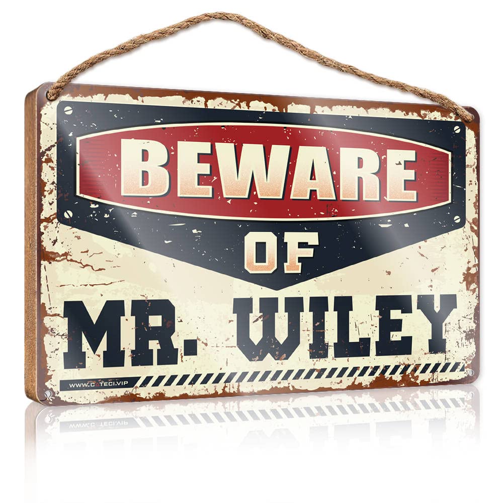 YYHLEH Wooden Hanging Sign Beware Of Mr. Wiley Wooden Sign(15X28CM)