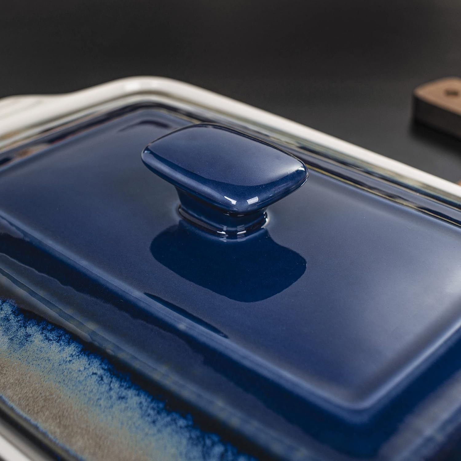 LOVECASA - Casseruola grande in gres porcellanato con coperchio, 4,2 Quart, set di pentole da forno profonde per lasagne e casseruole con coperchio, 30 x 20 x 9,4 x 9,5 cm, blu e grigio