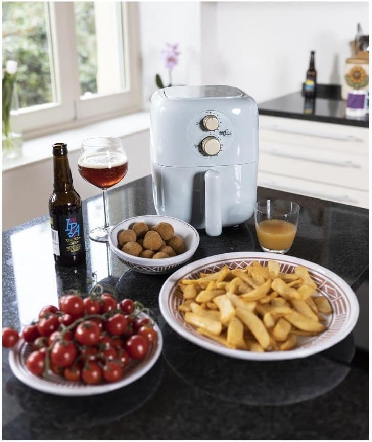 Melchioni Family | Friggitrice ad Aria, Cottura senza Olio, Cestello Removibile con Maniglia, Capienza 3 L, Timer 60 minuti, Temperatura 80-200°C, Griglia Cattura Oli, Classe A+, Modello Cloe Melchioni Family | Friggitrice ad Aria, Cottura senza Olio, Cestello Removibile con Maniglia, Capienza 3 L, Timer 60 minuti, Temperatura 80-200°C, Griglia Cattura Oli, Classe A+, Modello Cloe