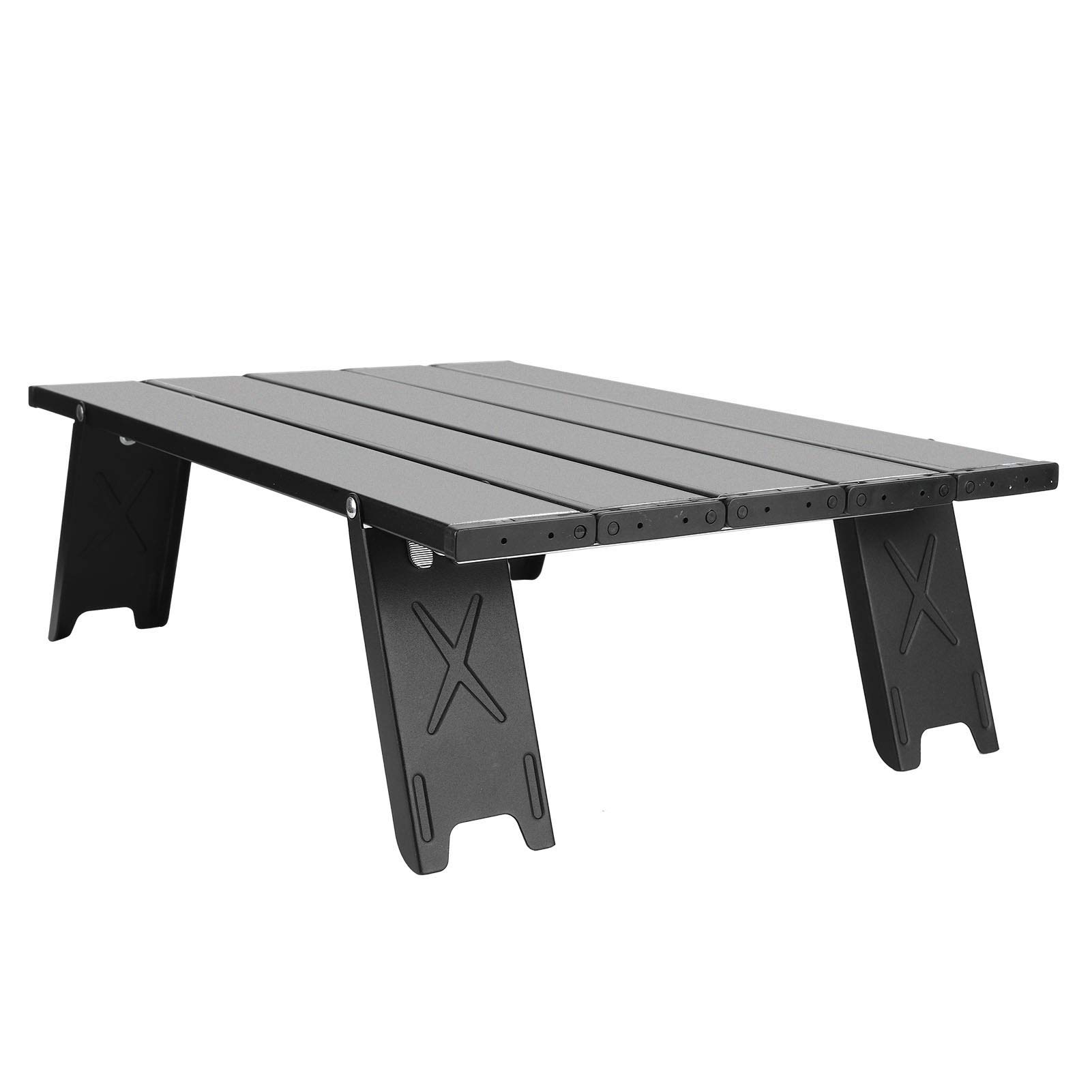 Table camping pliante légère en alu pour ne plus poser vos repas sur le sable