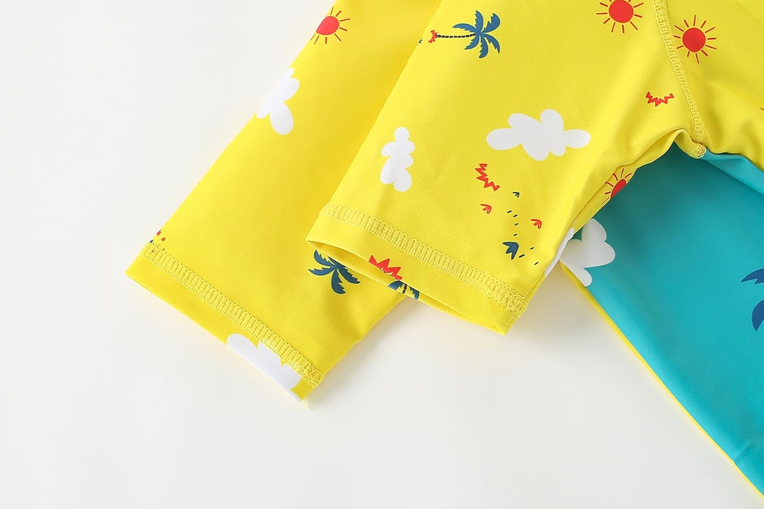 AIWUHE Toddler Boys Swimsuit Set Rash Guard Boys' Swimwear Two Piece Bathing Suit and Swim Trunk with Hat UPF 50+ 3-8Y - Image 6