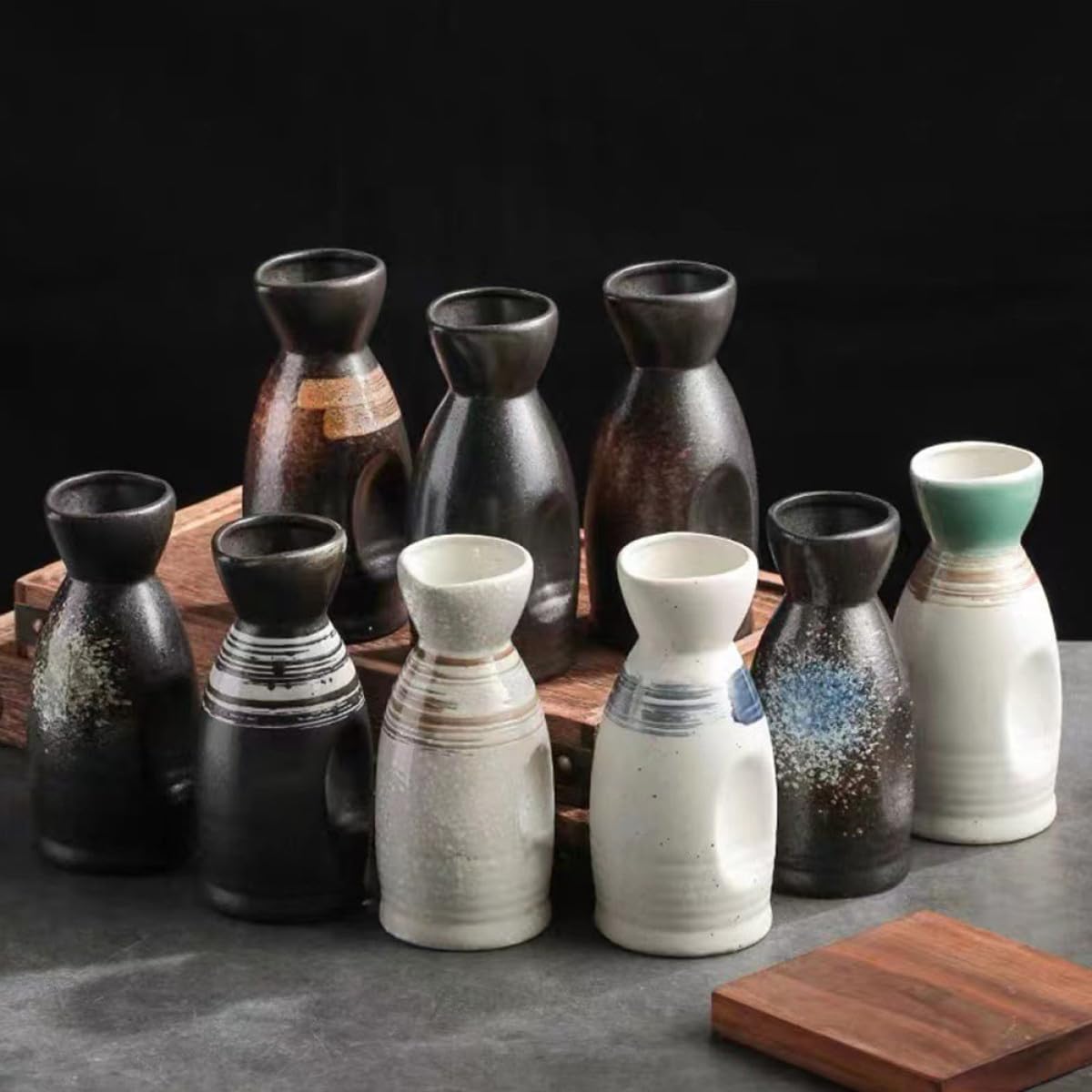 Beaupretty Set da Sakè in Ceramica Giapponese Elegante per Bere Distillati Bottiglia e Tazzine per Matrimoni e Compleanni