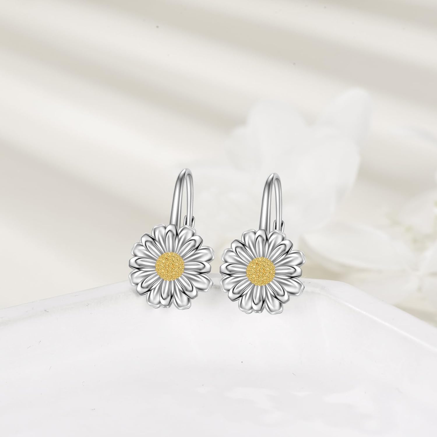 TIGER RIDER Daisy Leverback Earrings 925 Sterling Silver Hypoallergenic Flower Jewelry Birthday Gifts for Women