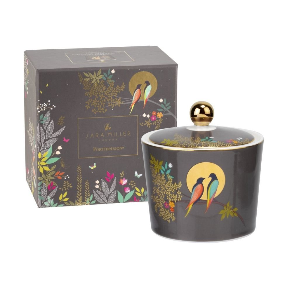 Sara Miller Chelsea Covered Sugar Bowl Fine China with 22 Karat Gold, 10oz Brunch Tableware Accent for Afternoon Tea, Holidays, High Tea - Decorative Sugar Container with Lid