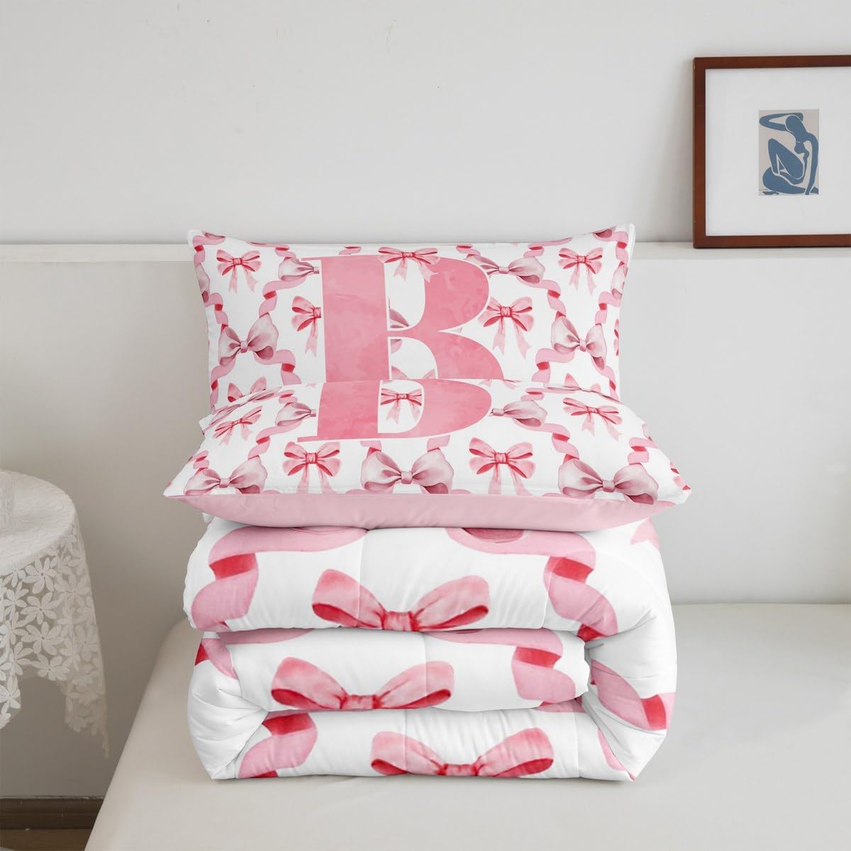 jejeloiu Cute Bowknot Kids Comforter Set Full Size Letter B Bedding Set Girls Pink Bow Duvet Quilt for Kids Boys Bedroom Monogrammed Decor Gifts for Daughter Women Teen Girls Coquette Bows