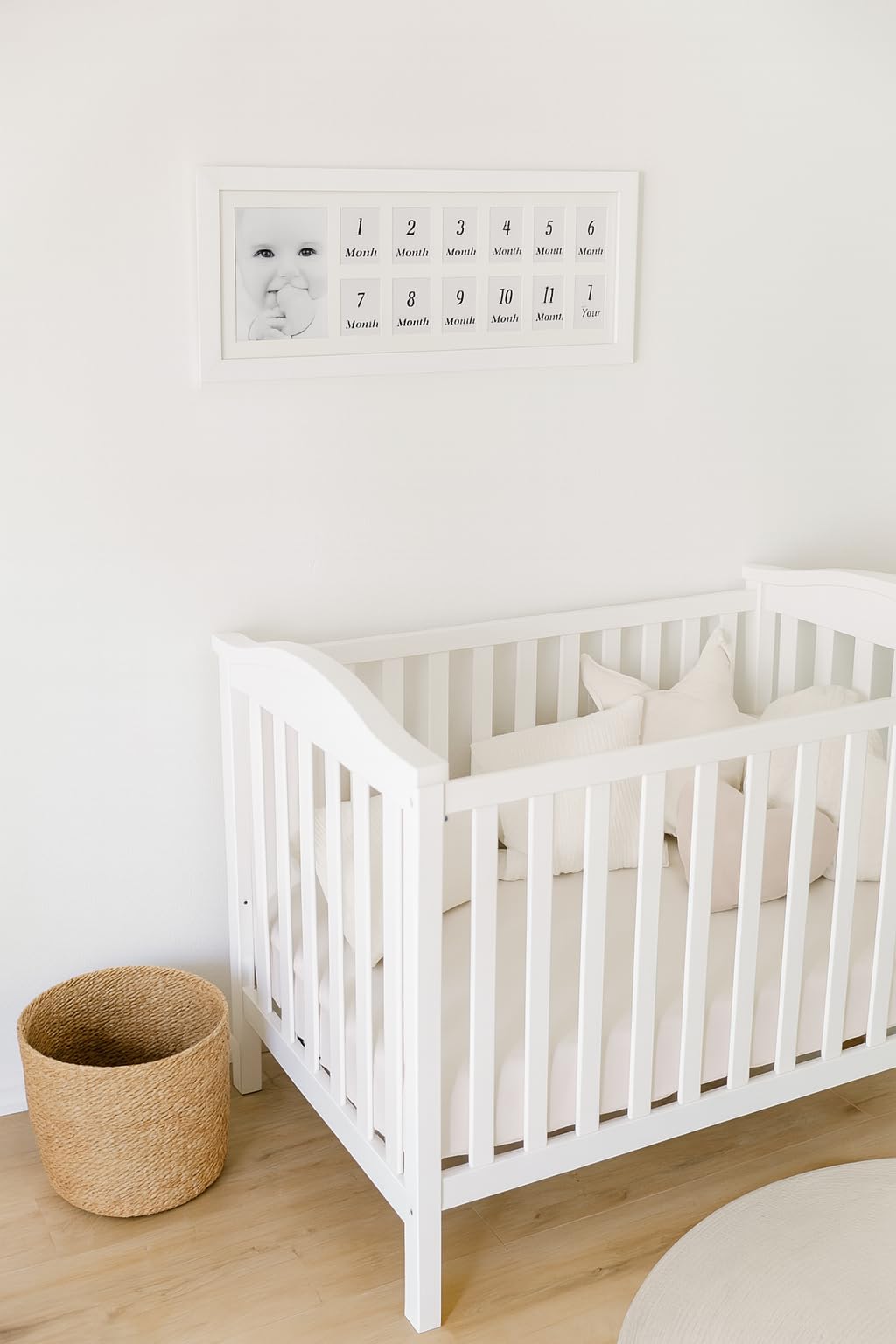 Marco de Fotos Bebe Madera, Multiple 12 Meses Primer Año, 65x30 cm Blanco, Portafotos Multifotos Recien Nacido, Collage Pared Mesa, Decoración Habitación Infantil, Regalo Original