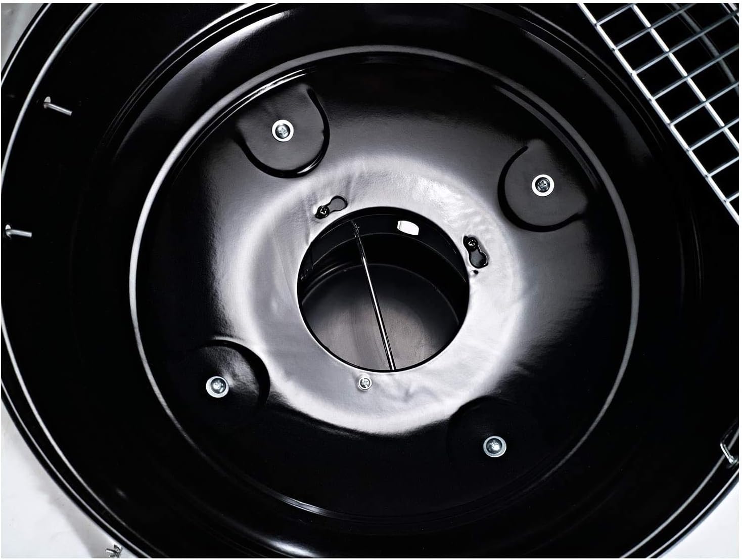 Outsunny Barbecue BBQ a Carbonella con Termometro Doppia Griglia Ripiano Inferiore 2 Ruote Metallo 57x63x94 cm Nero e argento Outsunny Barbecue BBQ a Carbonella con Termometro Doppia Griglia Ripiano Inferiore 2 Ruote Metallo 57x63x94 cm Nero e argento