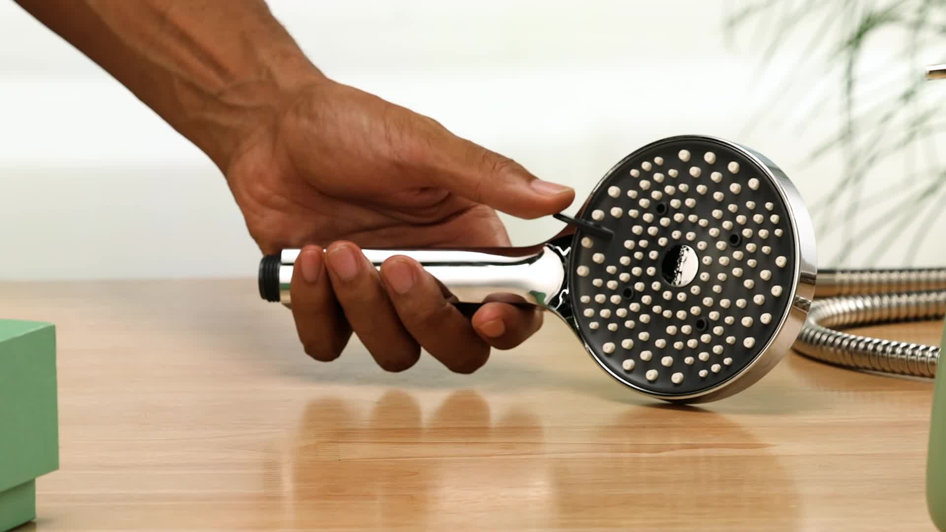 YEAUPE Soffione Doccia Con Tubo 1,6m - 6 Getti, Alta Pressione, Anticalcare - Staffa A Ventosa Inclusa