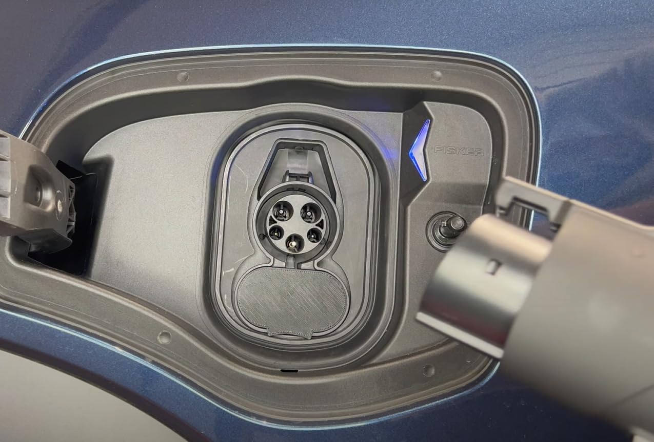 ThtRht EV Charger Plug Cover Replacement Electric Vehicle Charging Port End Cap Rubber Attachment Dust Weather Resistant Protection For Car Charging Station Home Indoor Outdoor EVSE SAE J1772