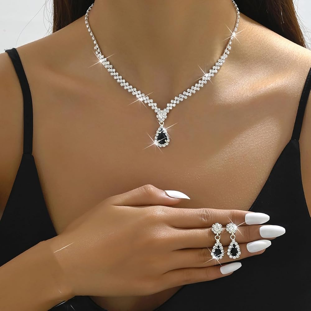 【新品】DIFFERENT NECKLACE PREMIUM 53cm Amazon.com: ZZ ZINFANDEL Sparkly Crystal Teardrop Pendant