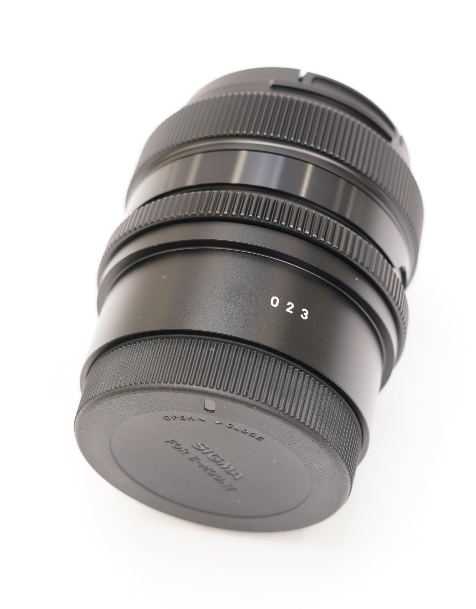 Amazon.com : 50mm F2.0 DG DN for Sony E Mount : Electronics