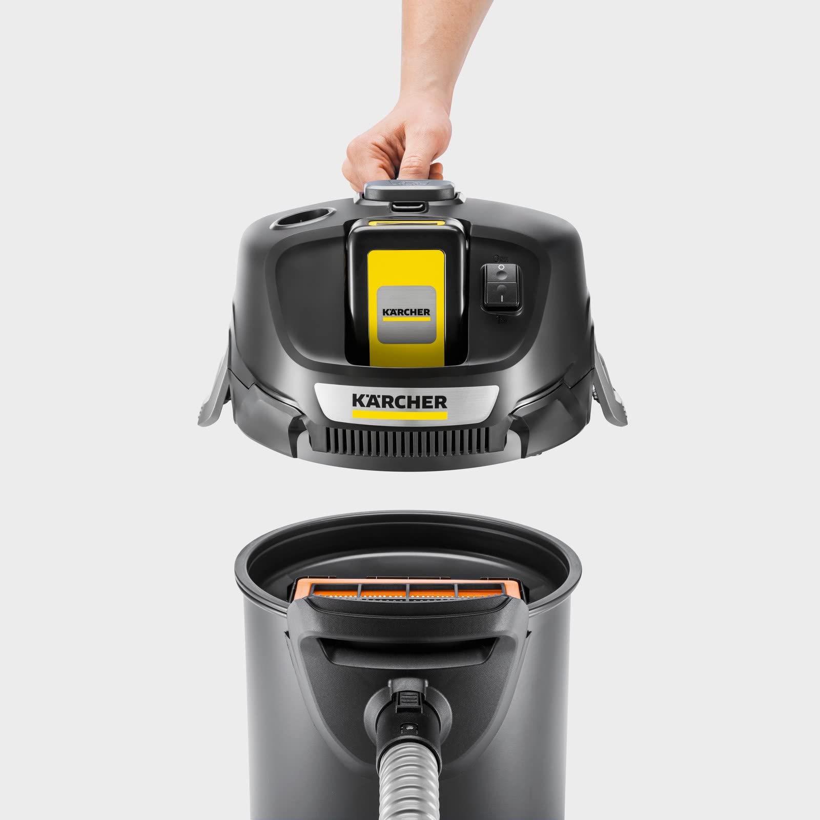 KÄRCHER AD 2 Aspirateur Cendres et Poussières sans Fil 18 V 14 l 230 W Matériau Ignifuge Filtre Monobloc