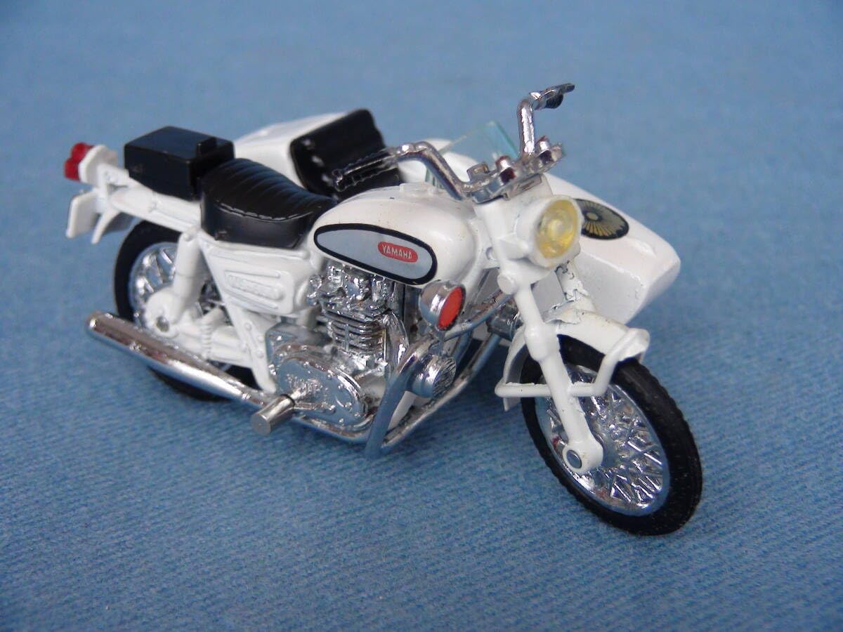 No.274 ヤマハ スポーツ XS-650 白バイ No.274 ヤマハ スポーツ XS-650 白バイ 1979 Yamaha XS650