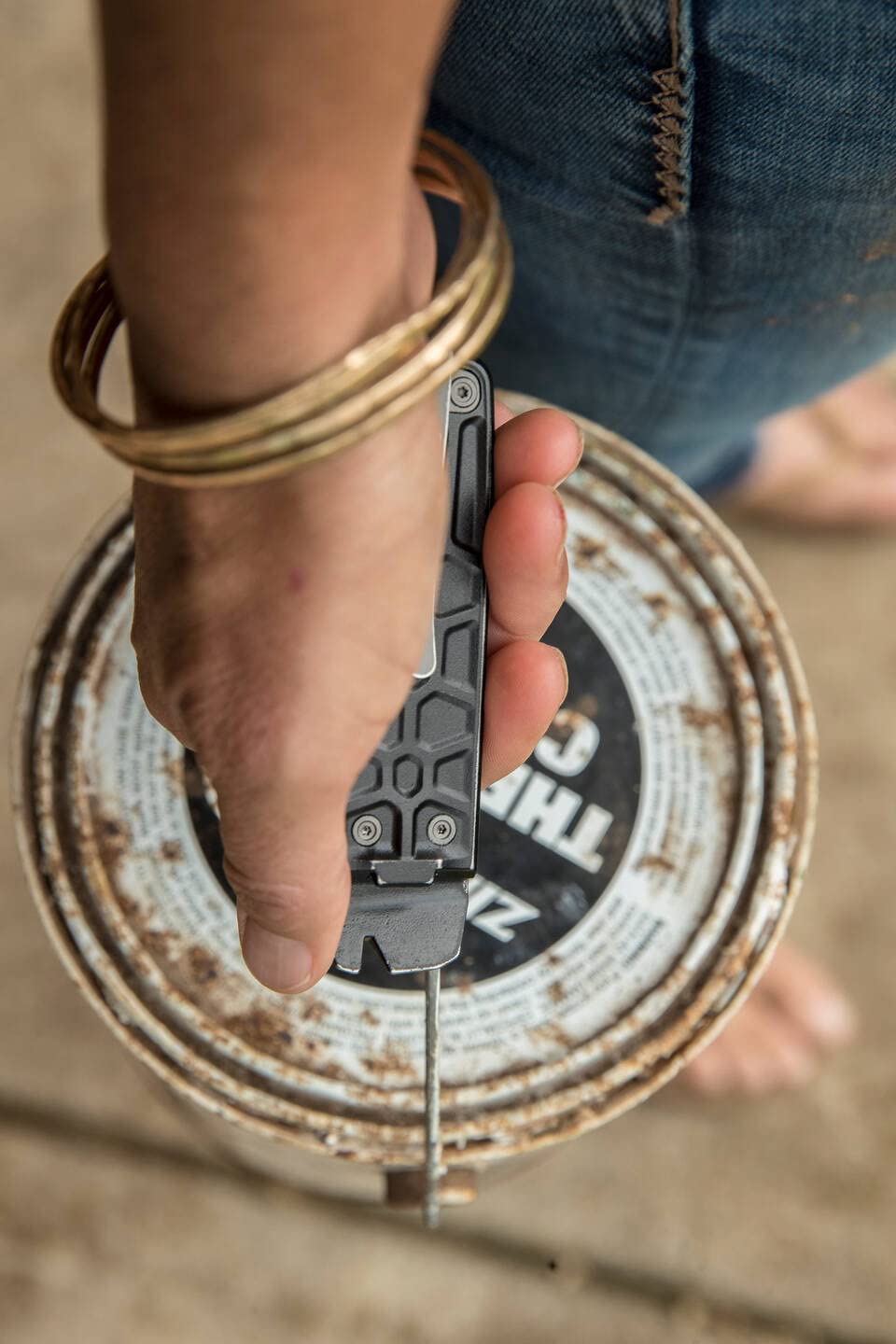 Gerber Multiherramienta con 7 funciones, navaja con hoja lisa y clip para cinturón, Lockdown Slim Pry, fundición/5Cr15MoV, Onyx, 30-001735