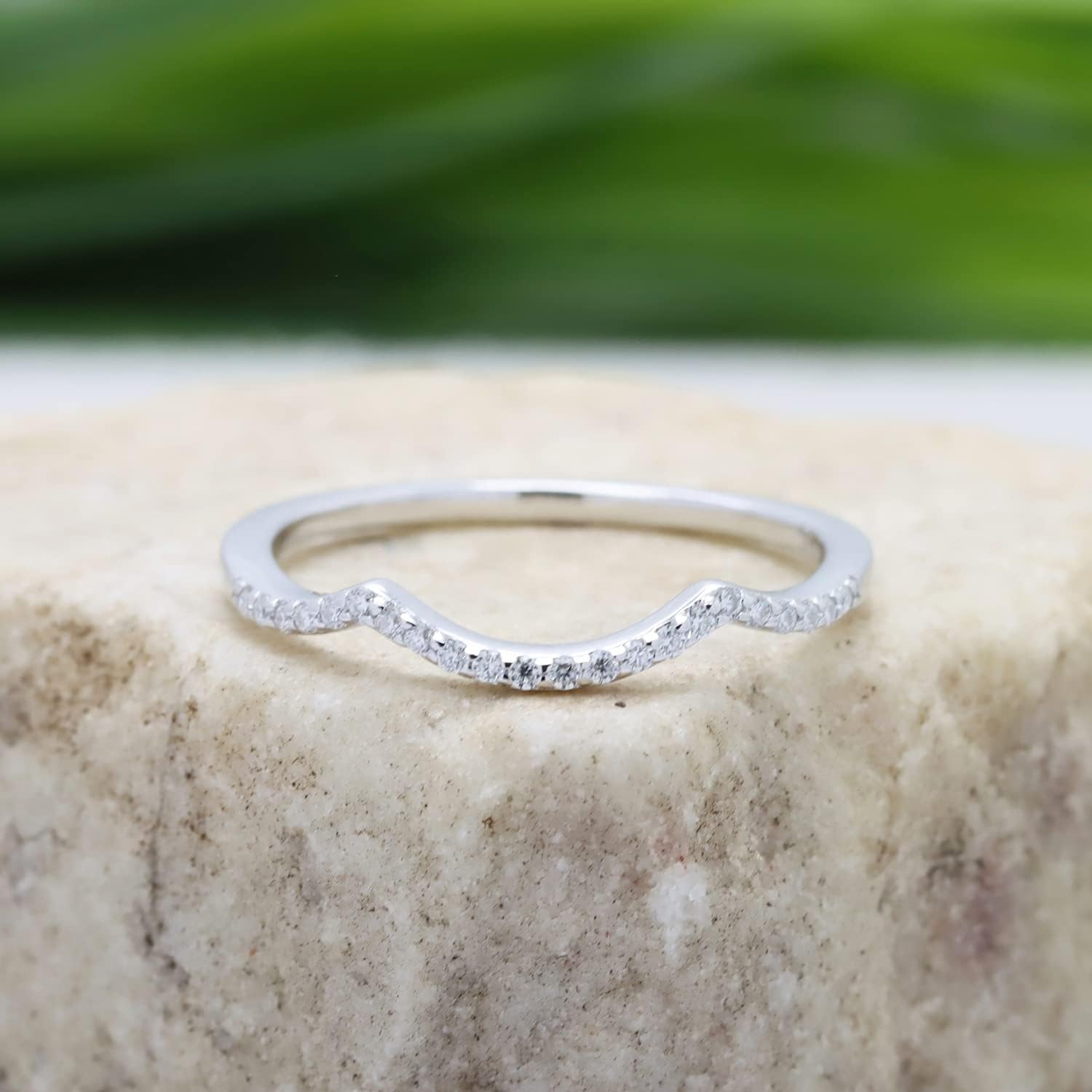 SAVEARTH DIAMONDS Round Lab Created Moissanite Diamond Enhancer Wedding Band for Women (0.10 ct, Color G-H, Clarity VVS1) in 14K Gold Plated 925 Sterling Silver