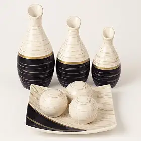 Centro de Mesa com Três Vasos Decorativos em Cerâmica, Preto, para Sala de Jantar e Aparador