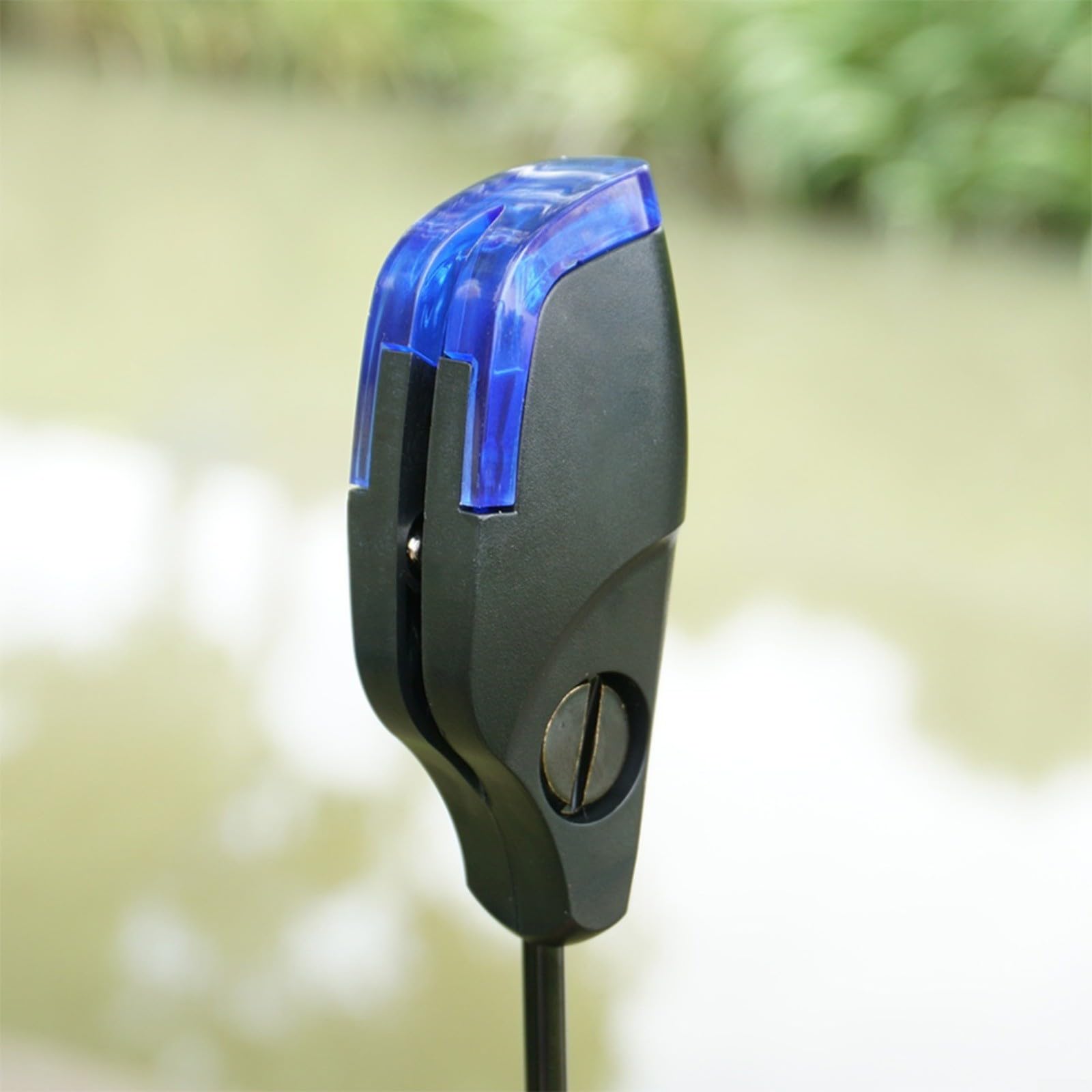 Lot de 4 détecteurs de touche pour pêche à la carpe avec indicateurs lumineux LED, tête en plastique en acier inoxydable, siège de base amovible pour la pêche de nuit