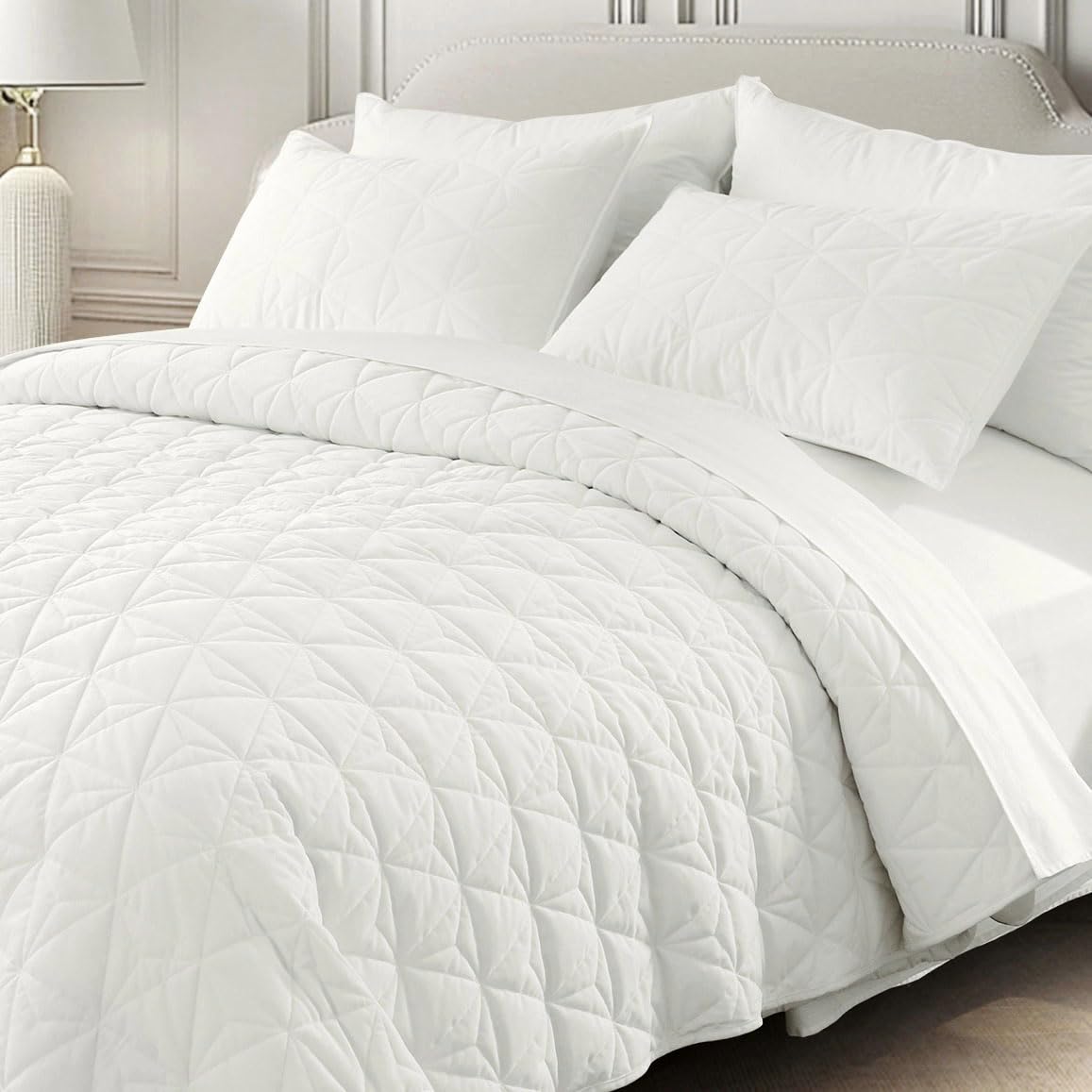 Photo 1 of **USED - MINOR DAMAGE**
DAWNDIOR Corduroy Quilt Set Twin 68"x86", Lightweight All-Season Quilt with 2 Pillow Shams, Soft Fine-Striped Quilted Bed Cover, Cream White