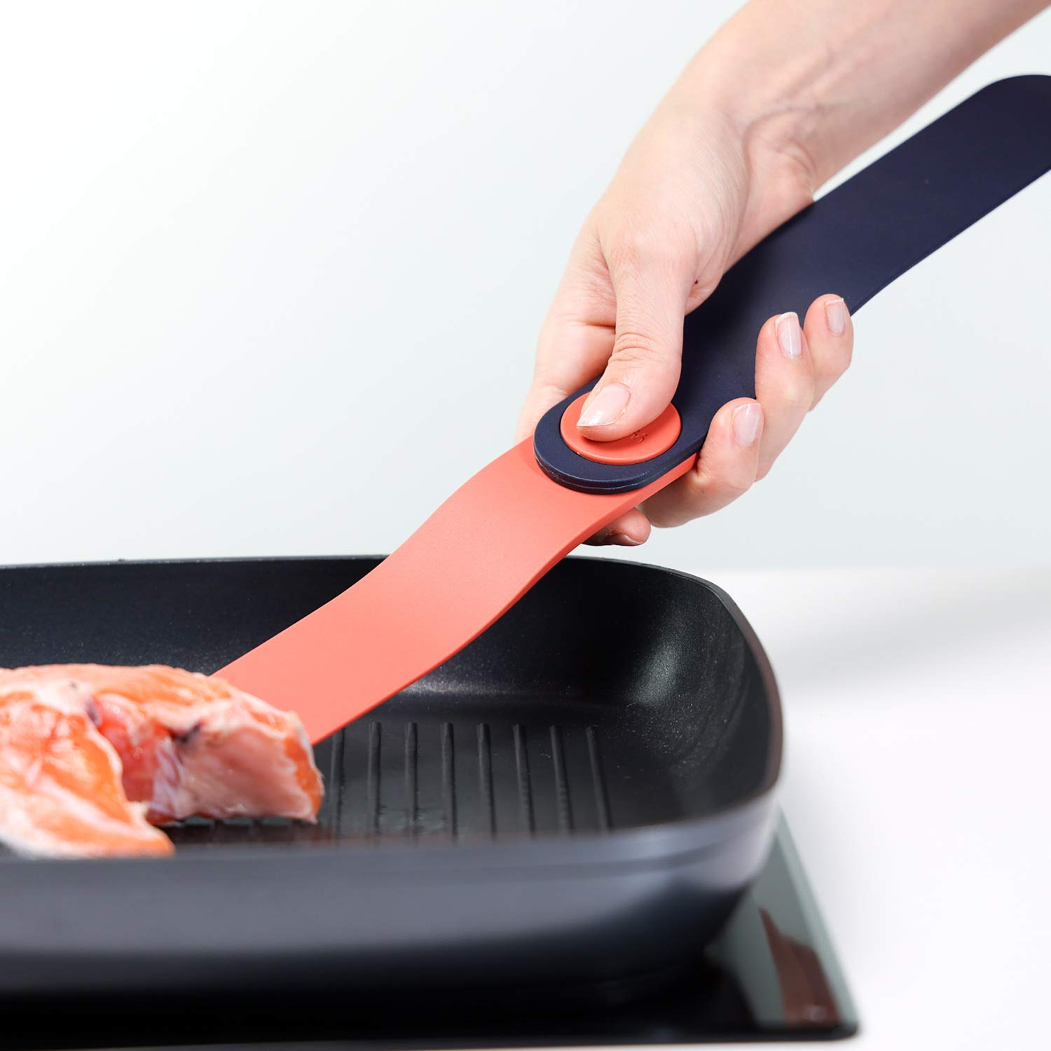 Twist - Spatula & Tongs 2