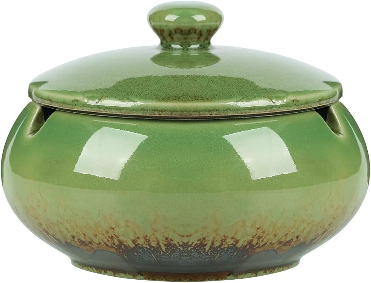 YY YITIKA Ashtray, Outdoor Ash tray for Patio with Lid, Windproof Ashtrays for Cigarettes, Handmade Ceramic Ashtray for Home Office Indoor Decoration (Green)