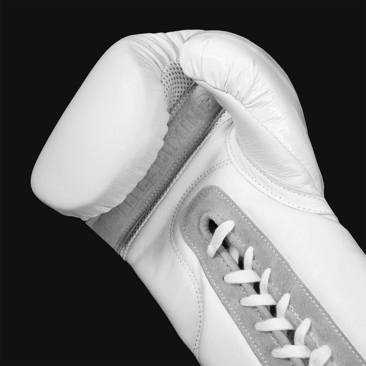 Amazon.co.jp: Title Boxing ホワイトレーススパーリンググローブ 2.0