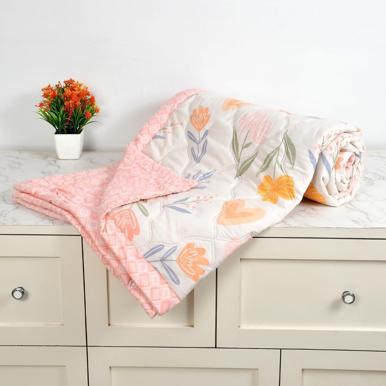 Luxury Ultrasonic Punch AC Single Comforter Blanket – Quilted Microfiber Floral Pattern, Lightweight Breathable All‑Season Blanket for Bedroom, Travel (152 x 228 Cm) - Peach-image-40
