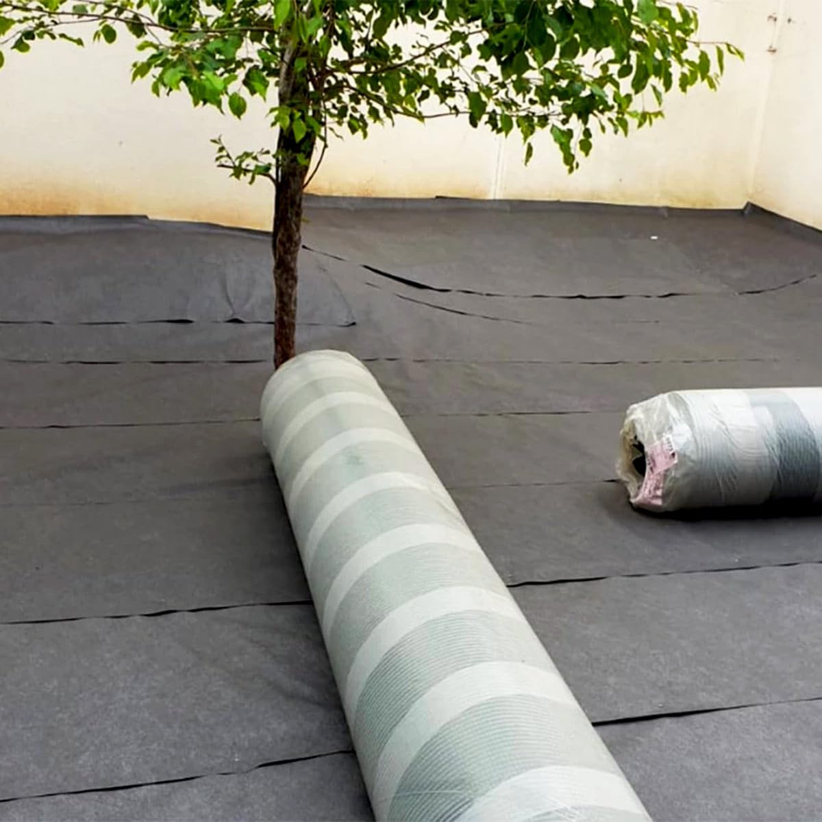 SYNTHAIETIK Géotextile 150 grs Tissé Perméable et Résistant UV, Fibres de Polypropylène 1,50m x 25m pour Jardin et Aménagement Soit 37.50M²