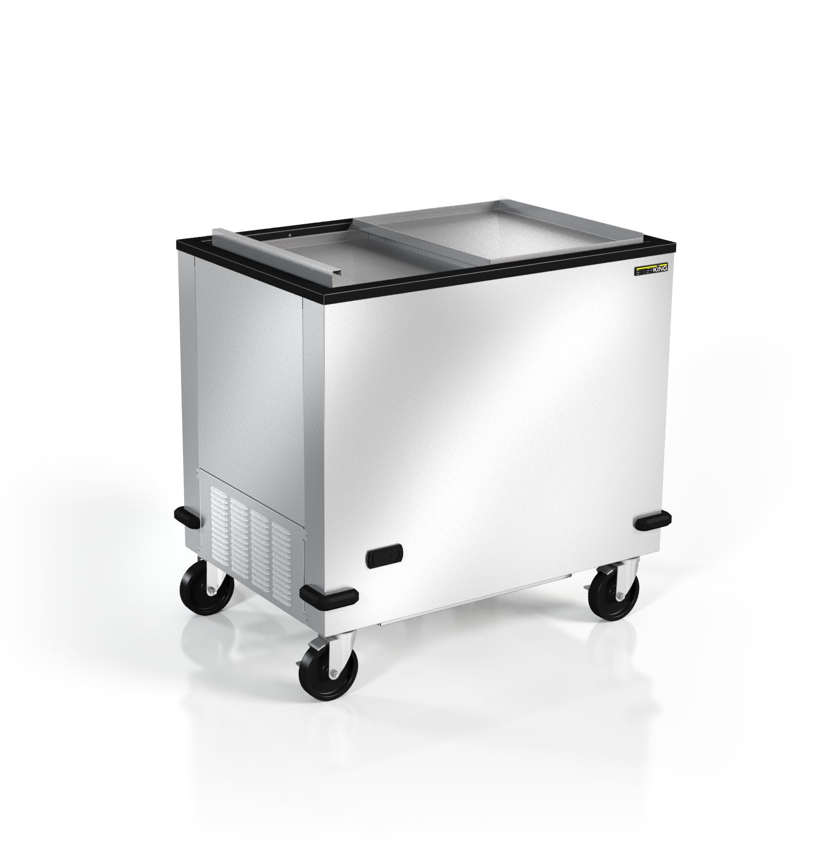 油彩『Slumbering Silver Screen』(眠る銀幕) Z Gallerie - Wildest Dreams Bed + Bath 2022 - Omni Mirrored 3