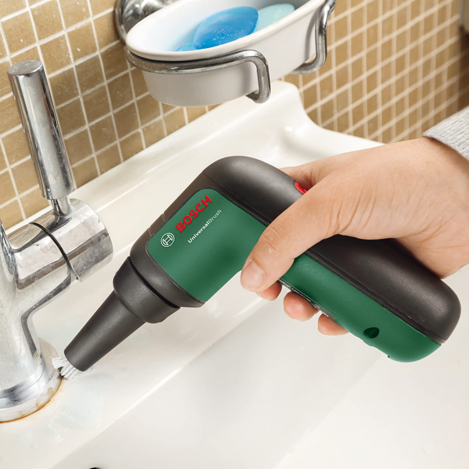 Bosch Home and Garden Akku Reinigungsbürste UniversalBrush Set inkl. 3X Bosch Küchenpad (integrierter 3,6-V-Akku, 1 Micro-USB-Kabel und 4 Reinigungsaufsätze enthalten, im Karton)