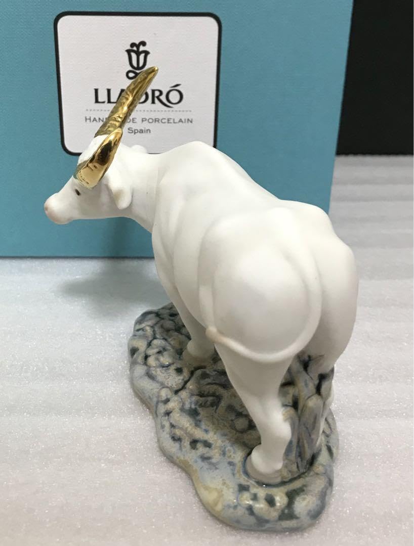 リヤドロ　干支　牛 リヤドロ 干支 牛 【公式通販】