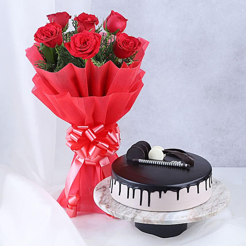 Fnp Beautiful Red Rose Gift Hamper-image-25