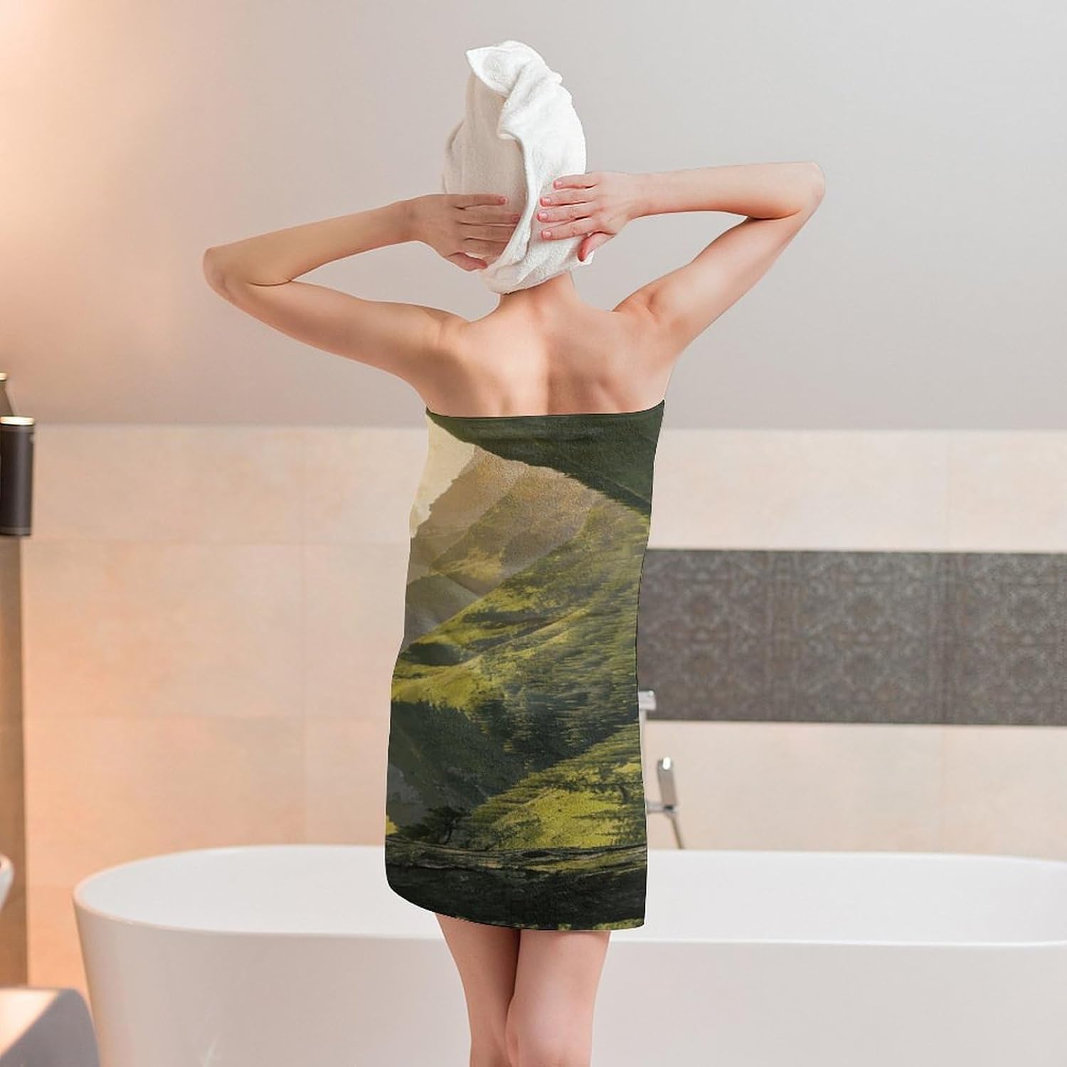 Mountain Mirror Bath Towel, Highly Absorbent & Quick Drying Beach Towel, Compact & Lightweight Pool Towel for Bathroom, Beach, Pool, Gym, Spa, and Hotel Use