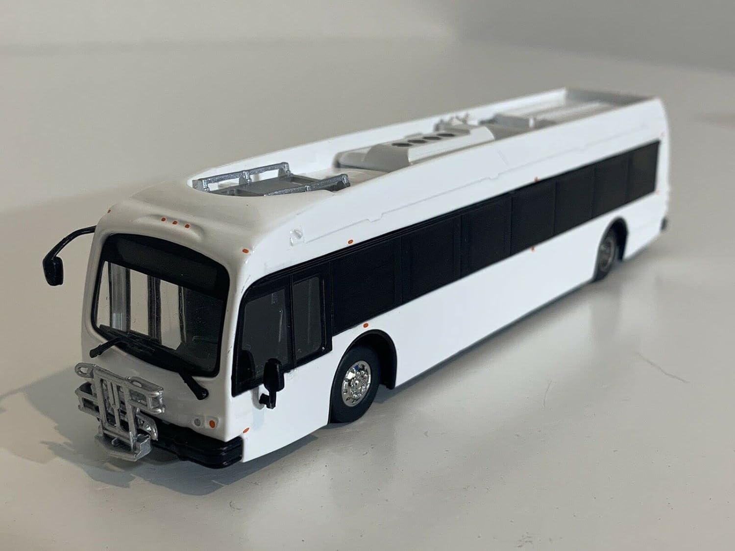 Iconic Replicas Proterra Catalyst ZX5 Diecast Bus Blank/White Transit Bus & Ready for Your own customizations! 1:87-HO Scale New in The Box
